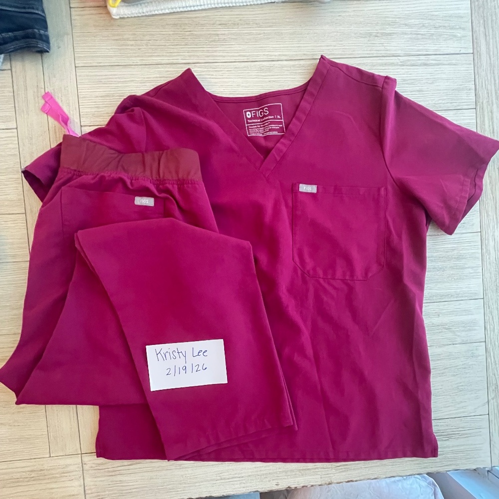 Figs scrub set